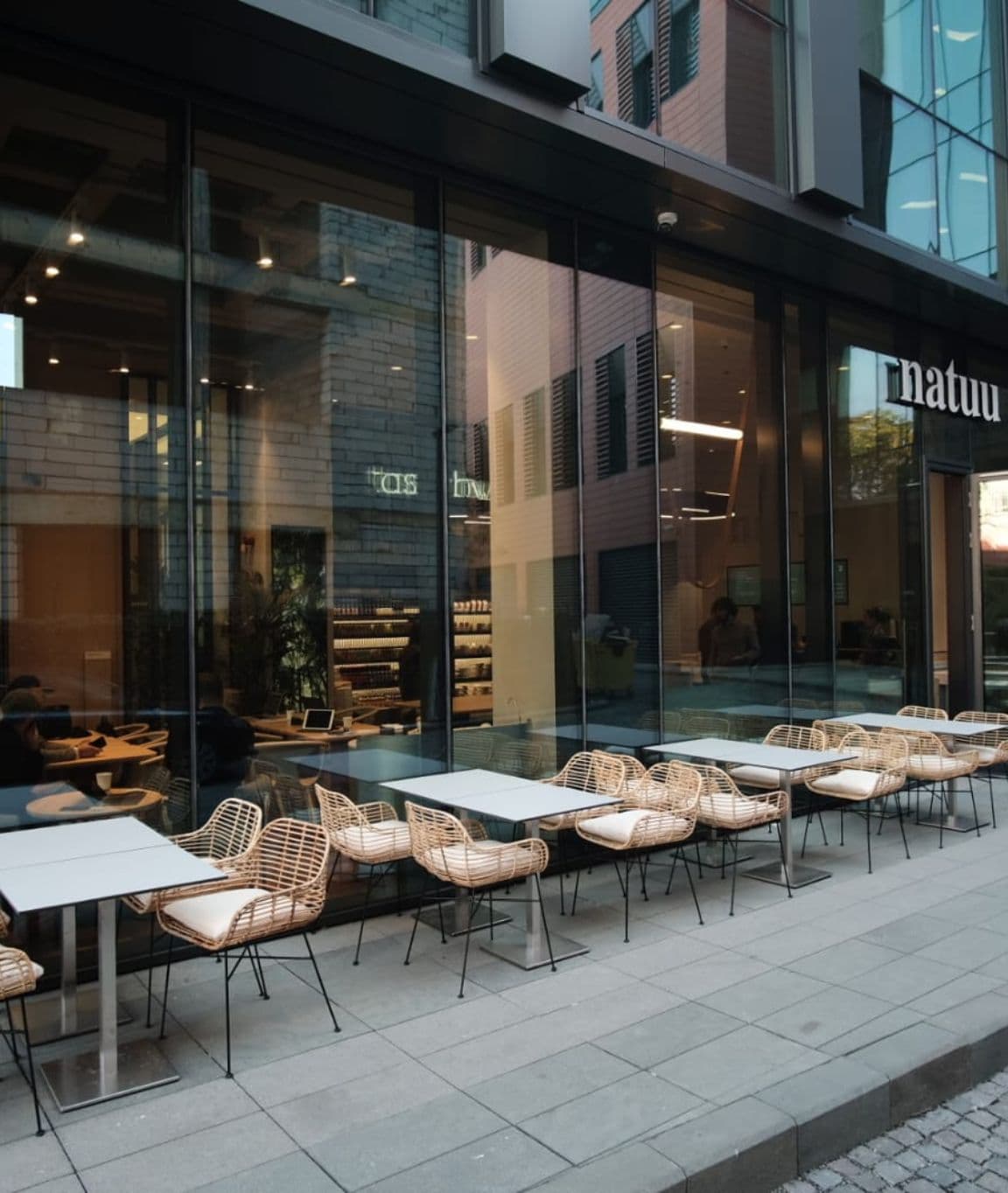 Restaurante in zona